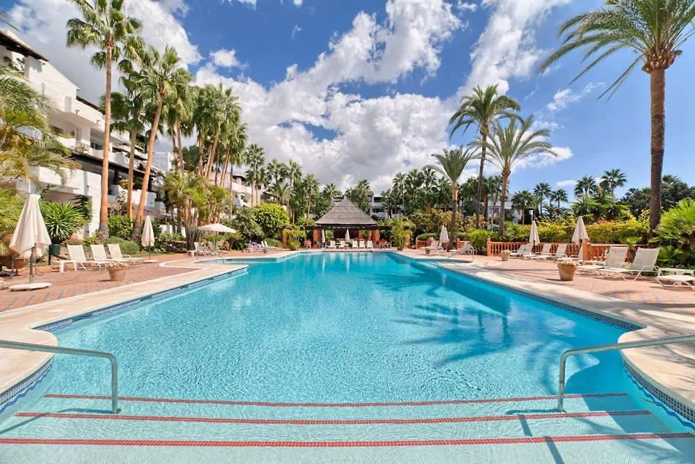 Bright New Apartment In Puente Romano Marbella