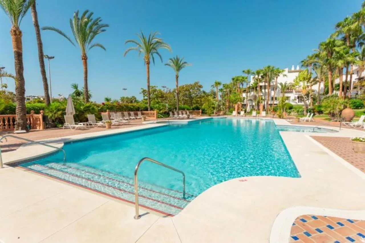 Bright New Apartment In Puente Romano Marbella
